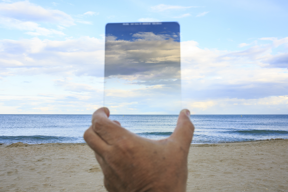 Graduated neutral-density filter in the sky