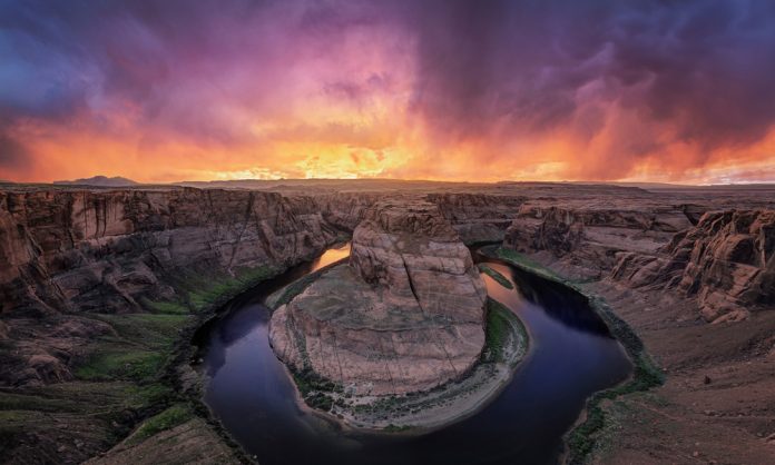 sunset at horseshoe bend